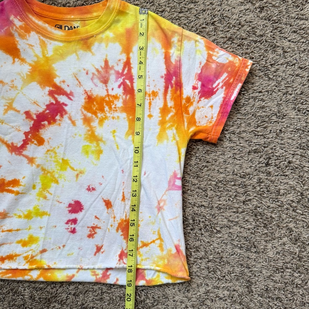 ☀️ Gildan • Cute Multicolor Tie-Dye Cropped T-Shirt • Women’s Small - Picture 8 of 9